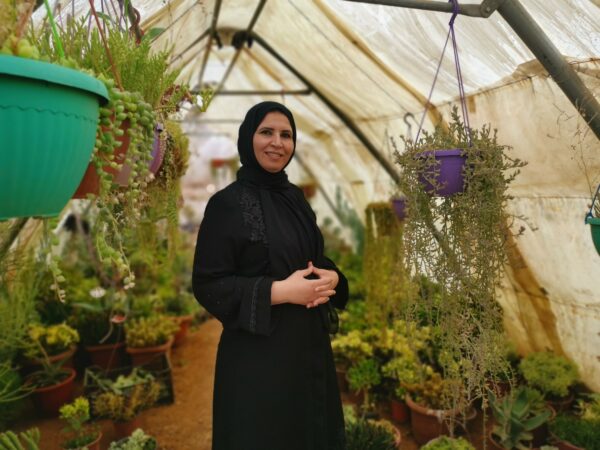 ندرة المياه في الأردن تلهم إحدى سيدات البادية لبدء مشروع زراعي!